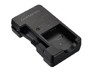 ［Olympus］リチウムイオン充電器 UC-92