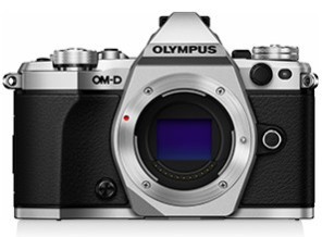 ［Olympus］E-M5 MarkII ボディー シルバー