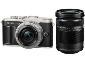 ［Olympus］E-PL9 EZダブルズームキット ブラック